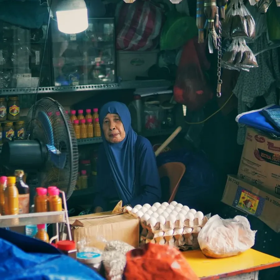 Kệ sữa và bánh kẹo